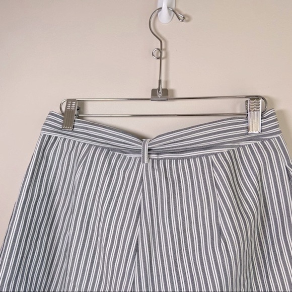 Ava. Vertical Striped Tie Belt Paper Bag Shorts High Waist Grey White Medium - Picture 3 of 7